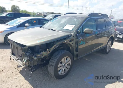 2015 Subaru Outback 2.5I Premium z USA, uszkodzony, nr VIN 4S4BSACC9F3257207